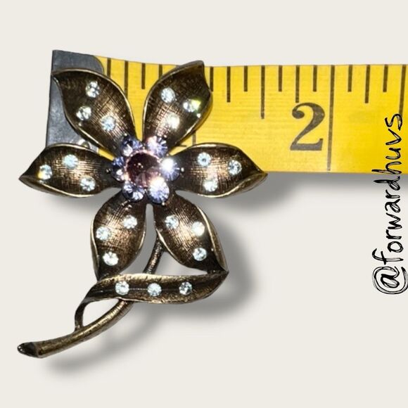 Vintage Gold Tone Flower Brooch – Pink with Purple and White Rhinestone - Picture 4 of 8